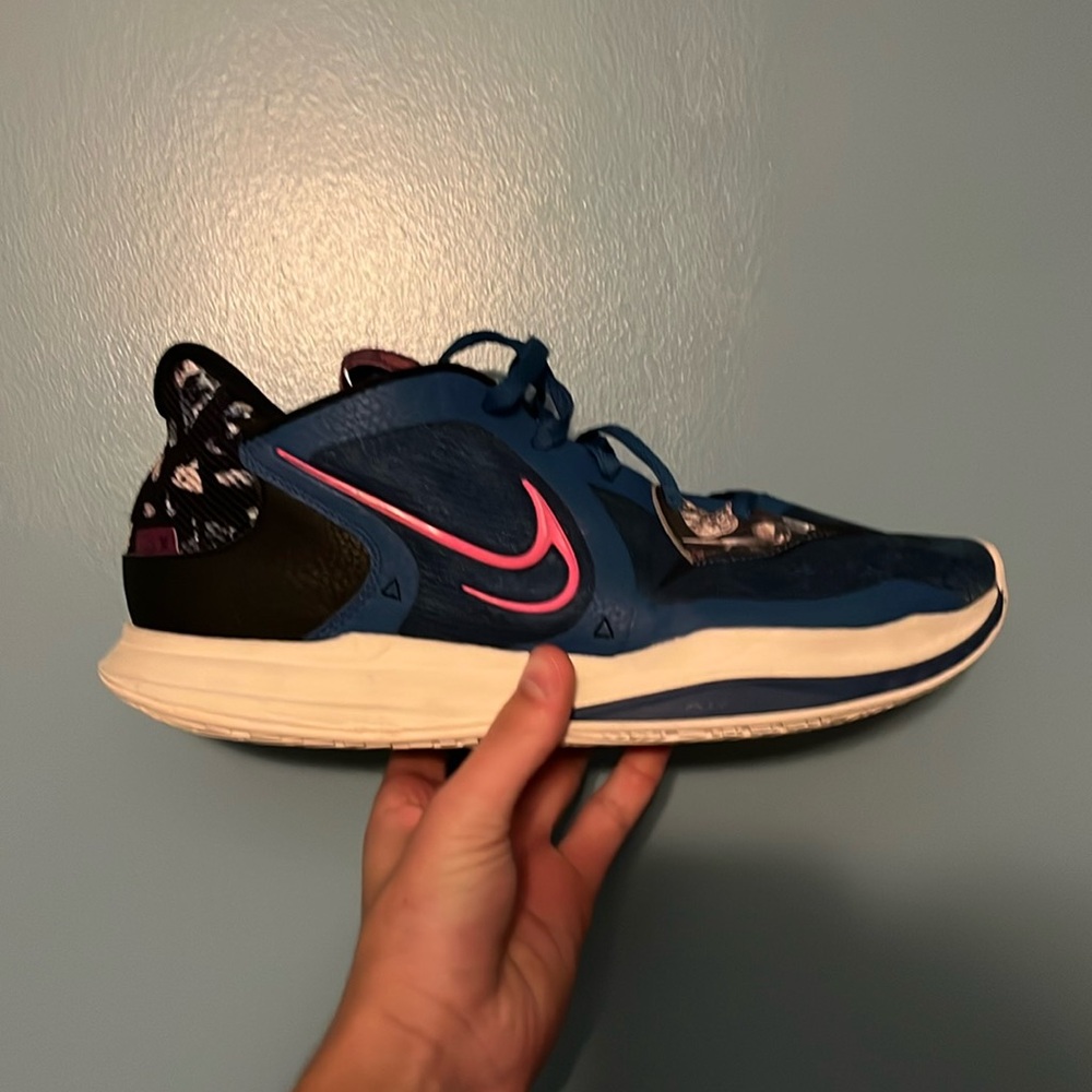 Nike Kyrie 5 low